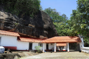 Mulgirigala Raja Maha Vihara: An Ancient Rock Temple in Southern Sri Lanka